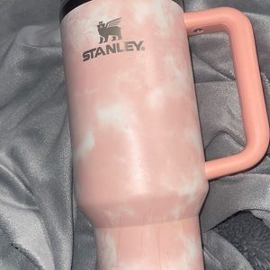 Limited Edition Peach Tye dye Stanley